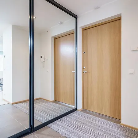 Central 1-Bedroom Apartment With Free Parking Tallinn Exterior photo