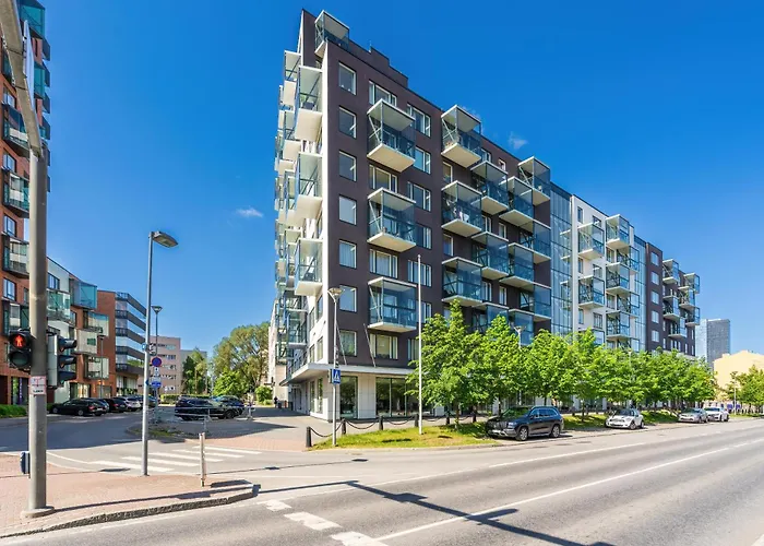 Central 1-Bedroom Apartment With Free Parking