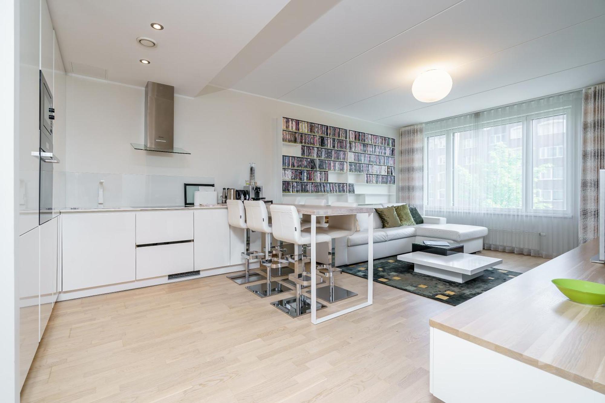 1-bedroom With Free Parking Íbúð *