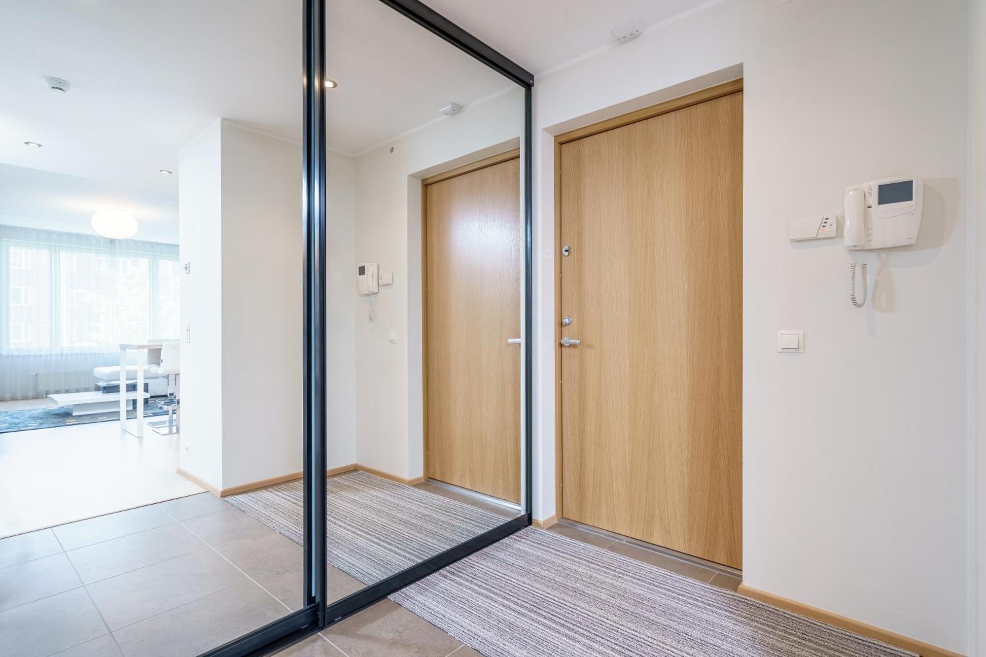 Íbúð 1-bedroom With Free Parking Tallinn
