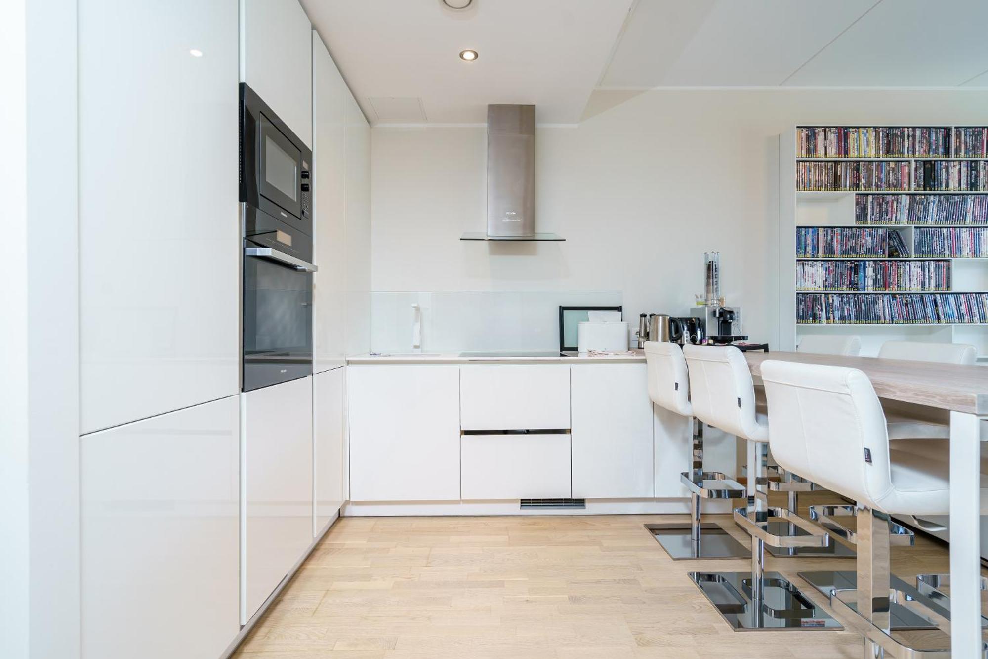 1-bedroom With Free Parking Íbúð *